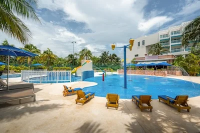 https://www.palmarbeachresortandspa.com/galleries/Kids club/Kids Pool.webp